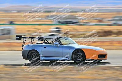 media/Dec-28-2024-Extreme Speed (Sat) [[dd5bc3b342]]/Red Group/Session 3 (Turns 11 and 12)/